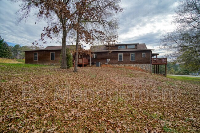 Building Photo - 336 Dancing Water Dr