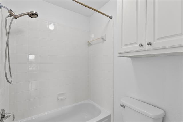 Building Photo - 706 Dover Pl