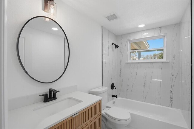 Building Photo - 5543 Quist Dr