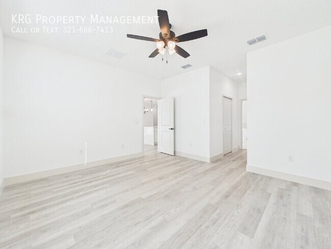 Building Photo - 16985 SW 40th Cir