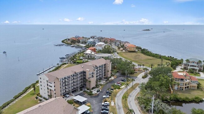 Building Photo - 4550 Bay Blvd