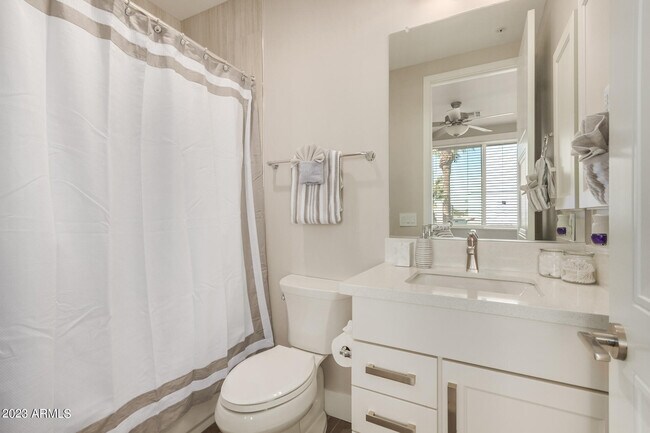 Building Photo - 7550 E Osborn Rd