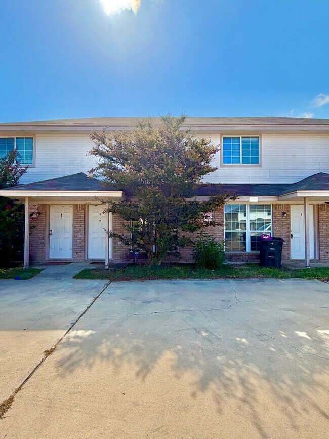 Building Photo - 4302 Alan Kent Dr