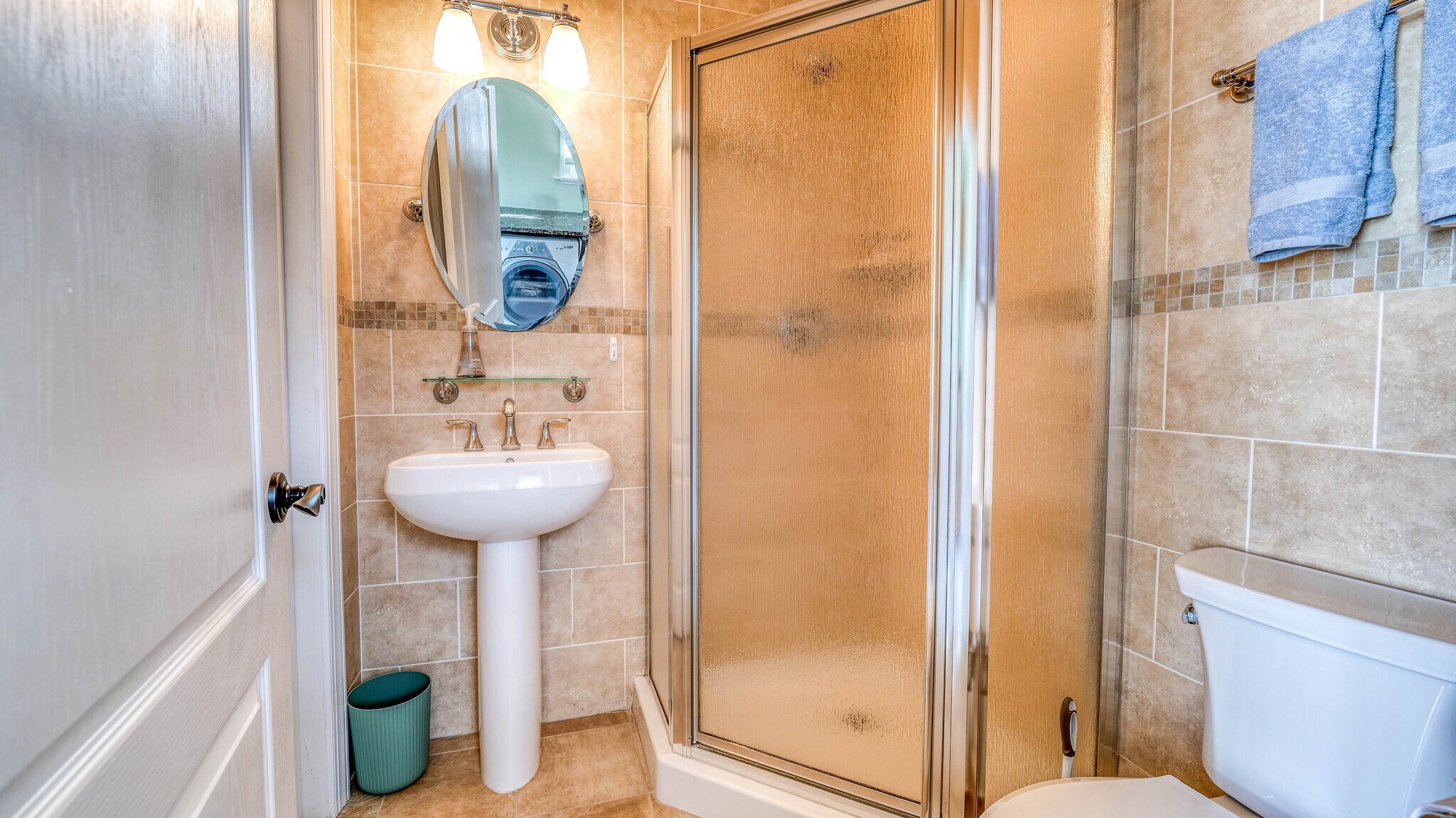 Building Photo - 7501 Ventnor Ave