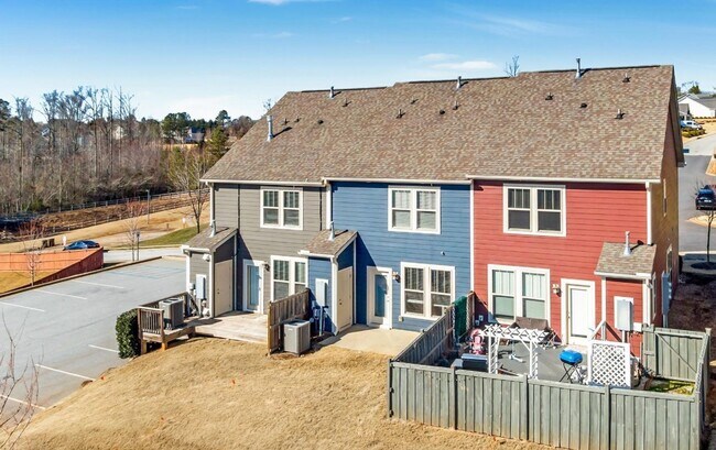 Building Photo - Move-In Ready-O'Neal Village, Greer, SC - 3 BD-2.5 BA - Plenty of space for Comfortable Living - ...