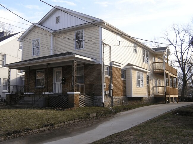 Building Photo - 128 Waller Ave