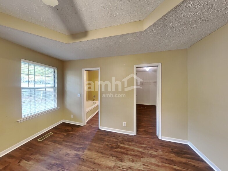Building Photo - 196 Breakwater Dr