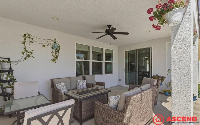 Building Photo - Spacious 4-Bedroom Home with Solar, In-Unit Laundry & Full Appliance Package!