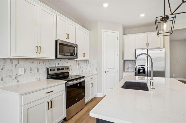 Building Photo - 5093 Railroad Vine Aly