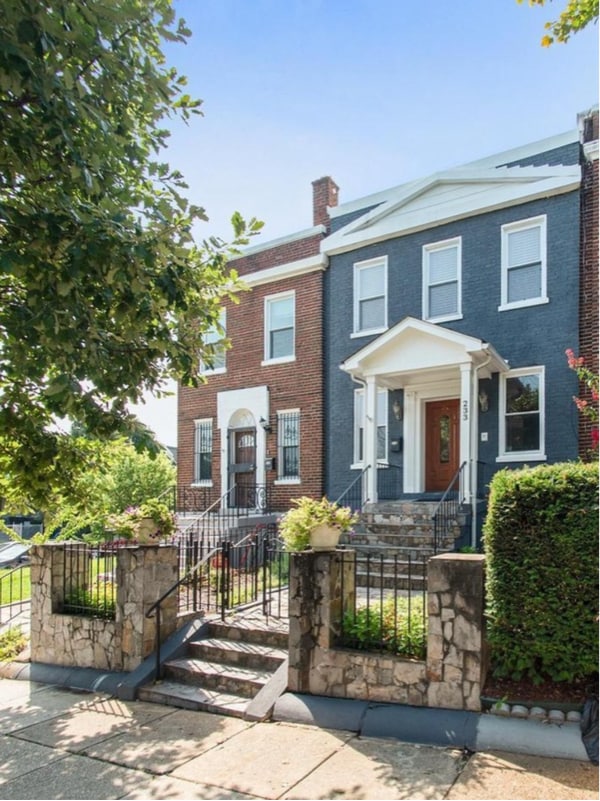 Building Photo - 233 Bryant St NE