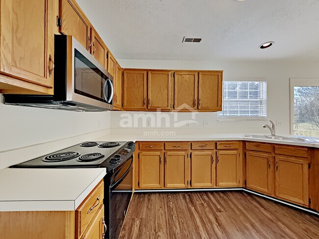 Building Photo - 2498 Port Kembla Dr