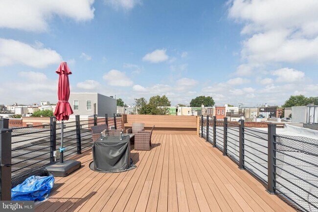 Building Photo - 1513 S Iseminger St