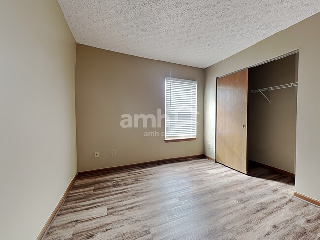 Building Photo - 6476 Kelsey Ct