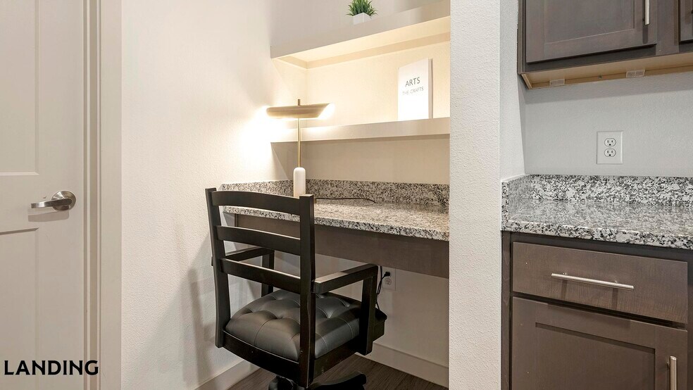 Building Photo - 2825 Main St