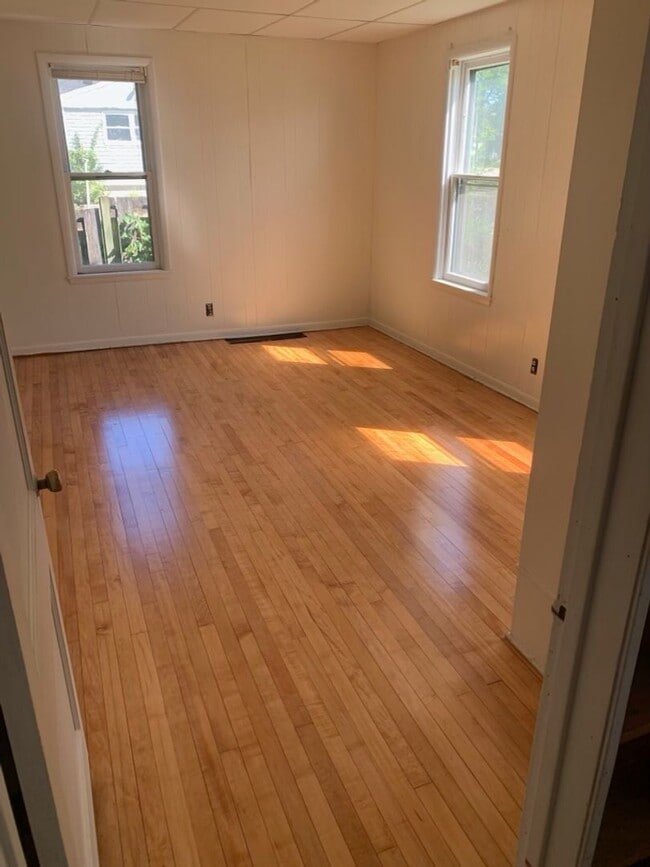 Building Photo - Adabell Coolidge