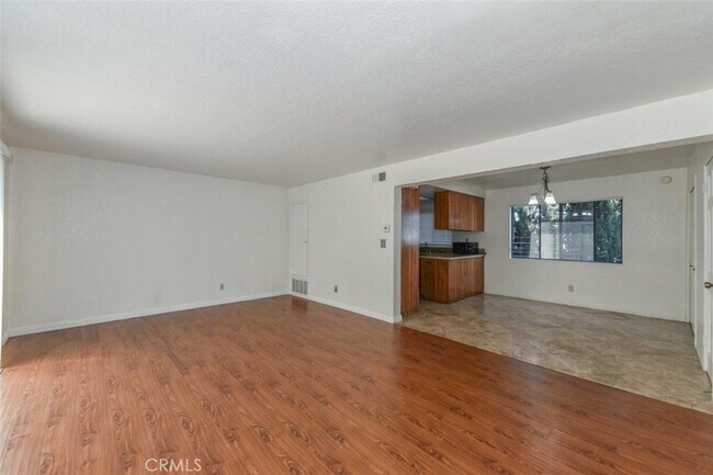 Building Photo - 1818 W 145th St