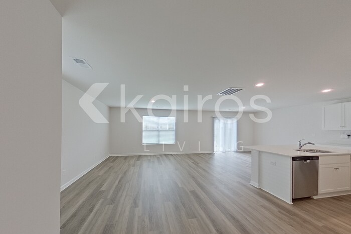 Building Photo - 135 Overstreet Way