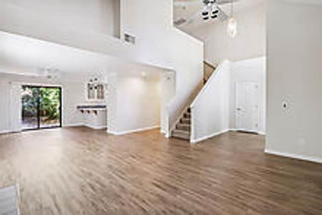 Building Photo - Beautiful 3 Bedroom Home-$750.00 Off 1st M...