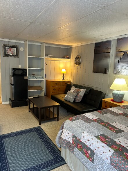 Building Photo - 5712 Shanty Creek Rd