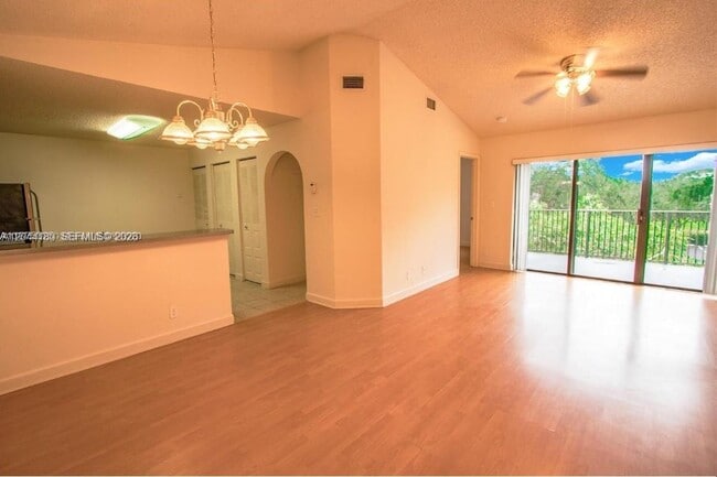 Building Photo - 10105 W Sunrise Blvd