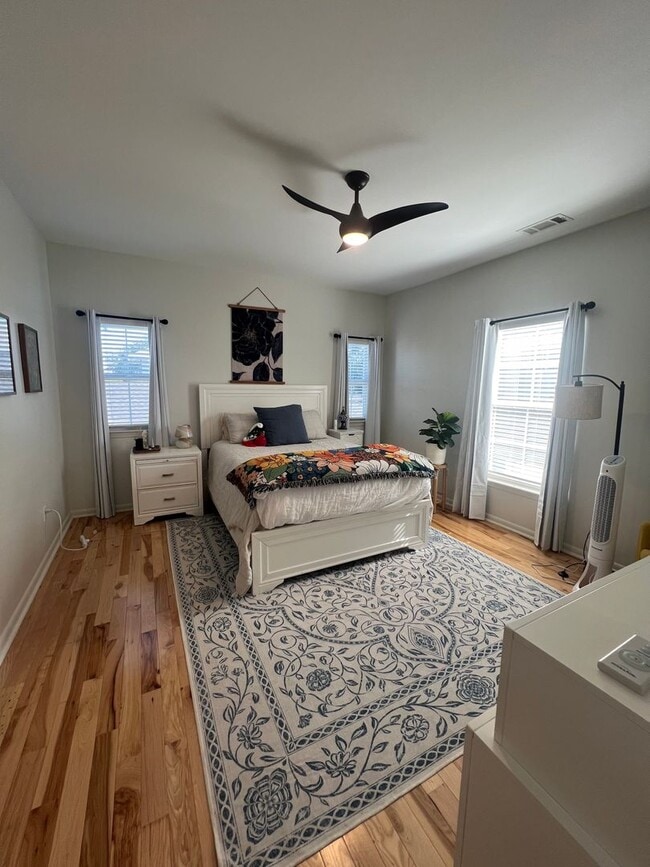 Building Photo - 4 Bedroom with Office Space Near Tulane/Lo...