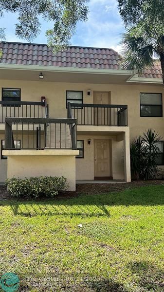 Building Photo - 6796 Palmetto Cir N