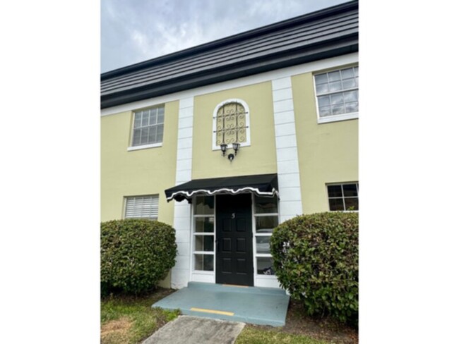 Primary Photo - Recently Remodeled Winter Park 1 Bed, 1 Ba...