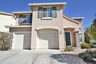 Building Photo - Beautiful and Spacious Evergreen 4 Bedroom 2.5 Bath Home with Pool!