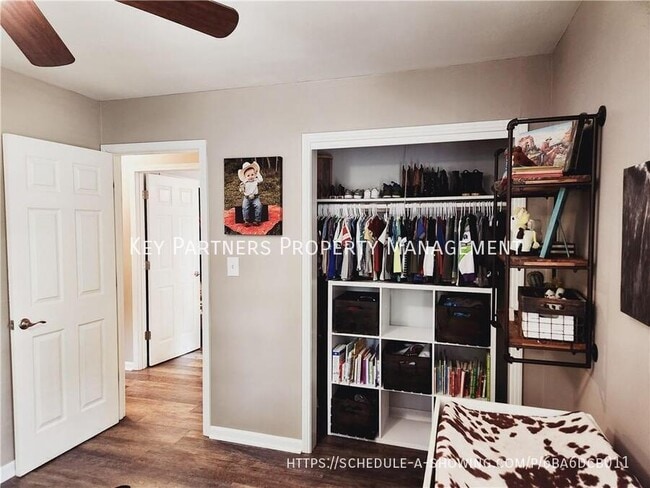 Building Photo - 5817 W 101st-