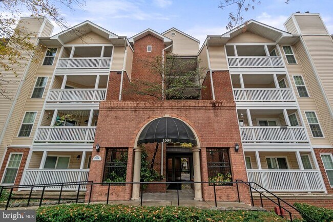 Building Photo - 1504 Lincoln Way