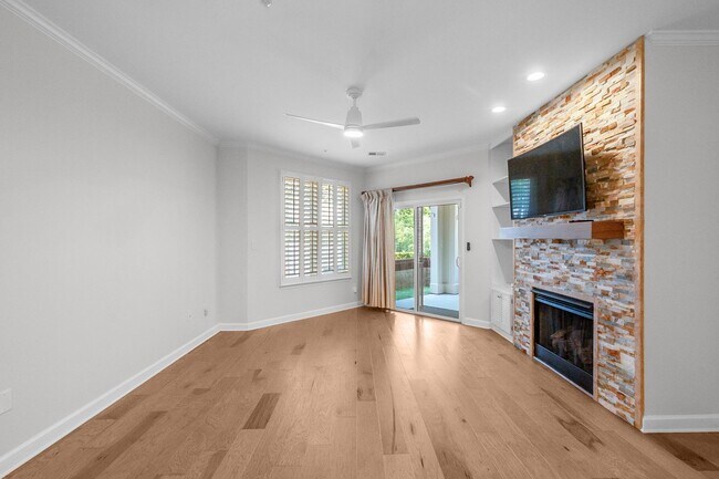 Building Photo - Waterfront Living at Its Finest - Beautifully Remodeled 3BR/2BA, 1st Floor, End Unit Condo on Lak...