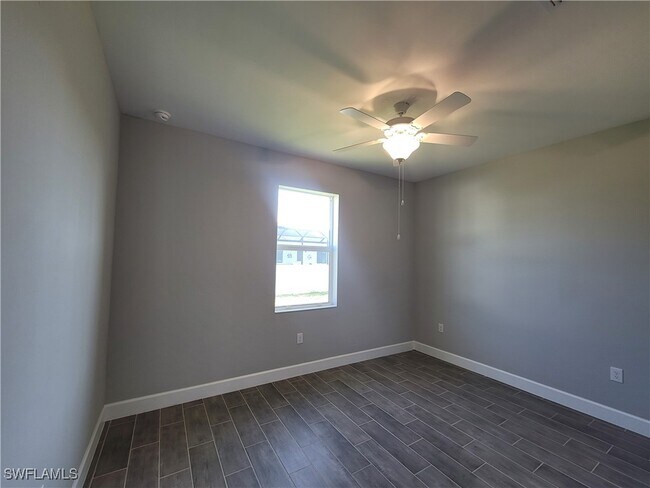 Building Photo - 1807 SW 39th St