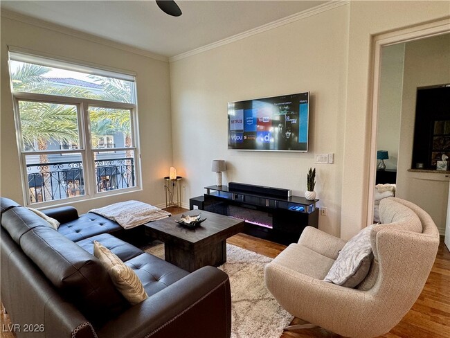 Building Photo - 2260 Village Walk Dr