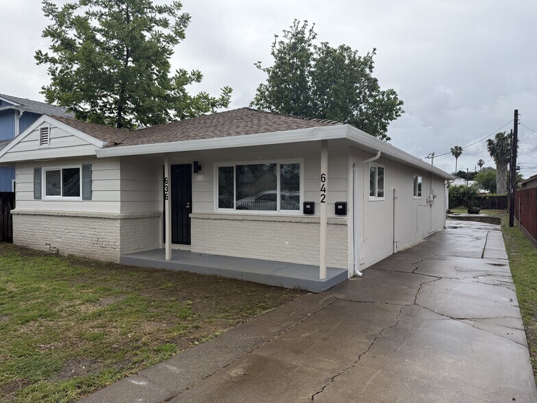 Building Photo - 636 Las Palmas Ave