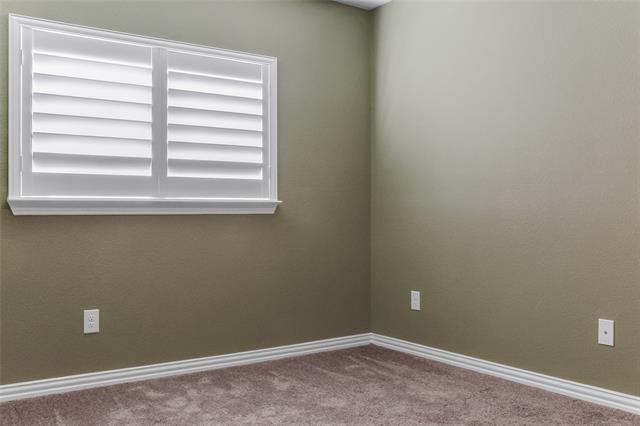 Building Photo - 3730 Malibu Dr