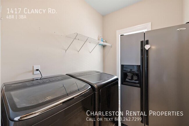 Building Photo - 1417 Clancy Rd