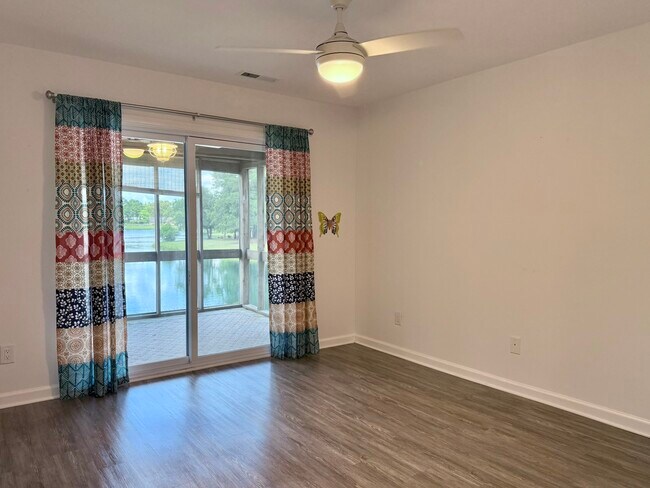 Building Photo - 7162 Windward Dr