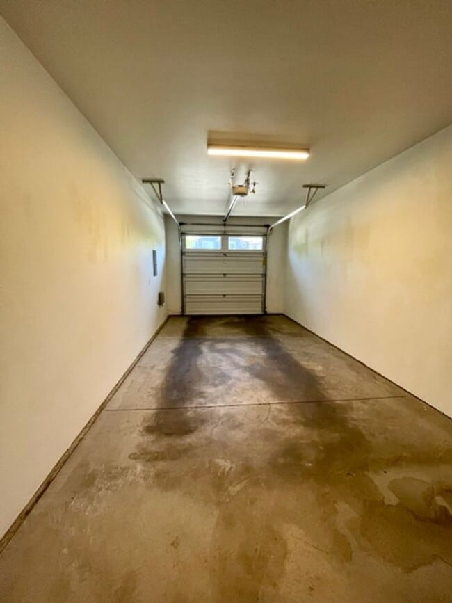 Building Photo - Flowing Water Way Duplex - 20138-FLOW-00