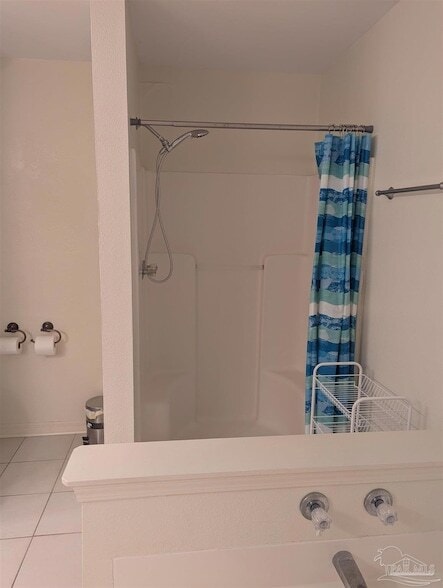 Building Photo - 4009 Shorewood Dr