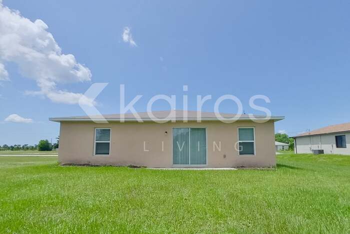 Building Photo - 4341 NW 34th Ave