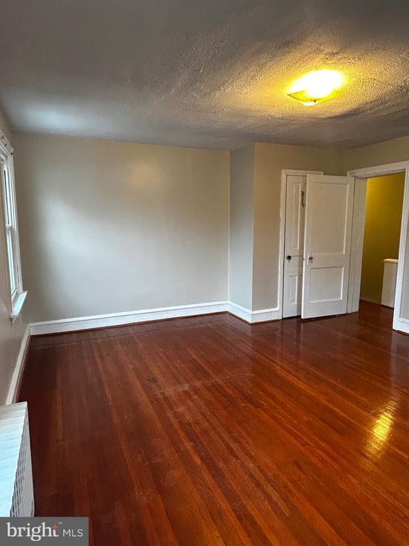 Building Photo - 325 Jefferson Ave