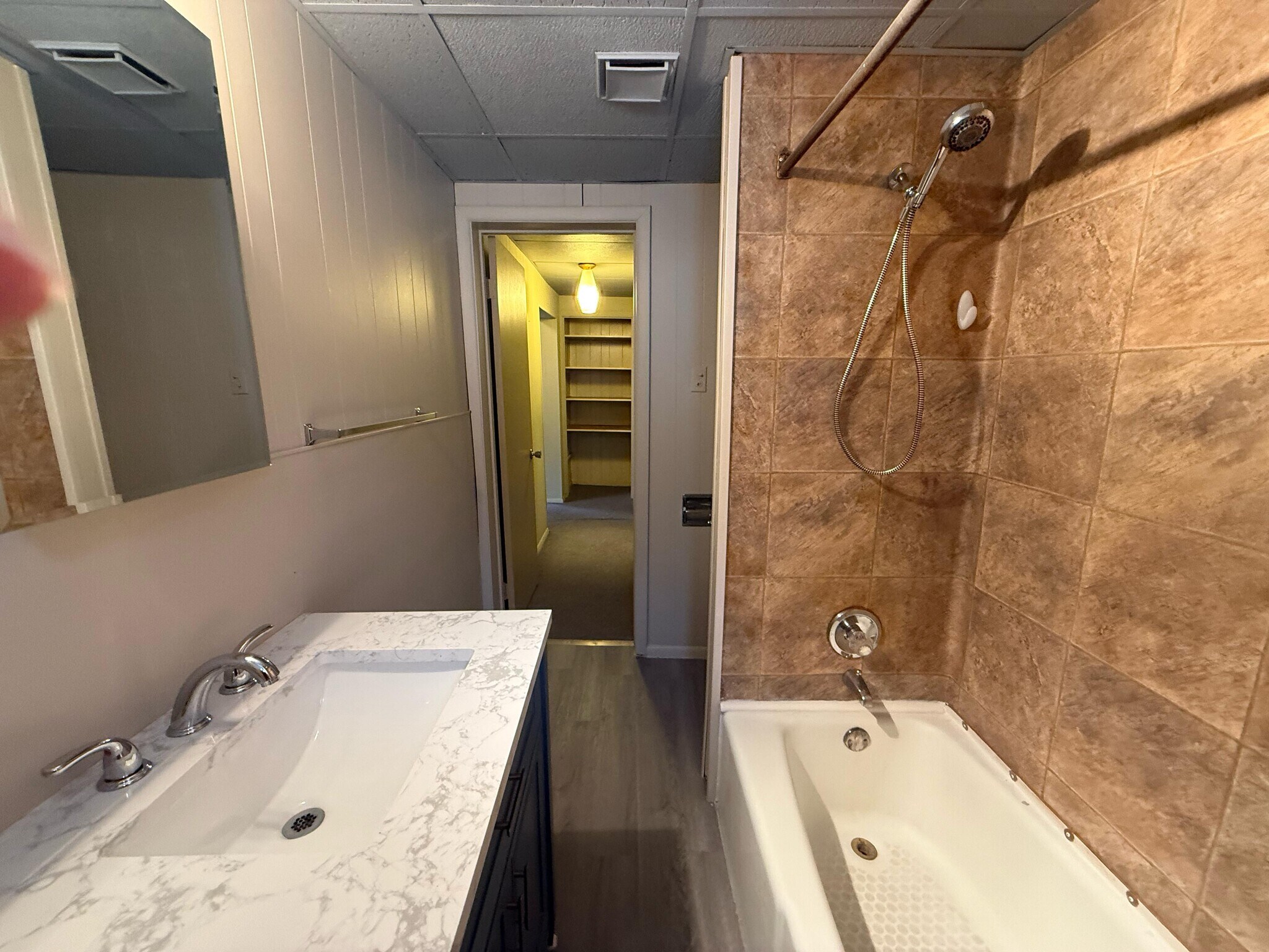 Building Photo - 301 Brown Ave