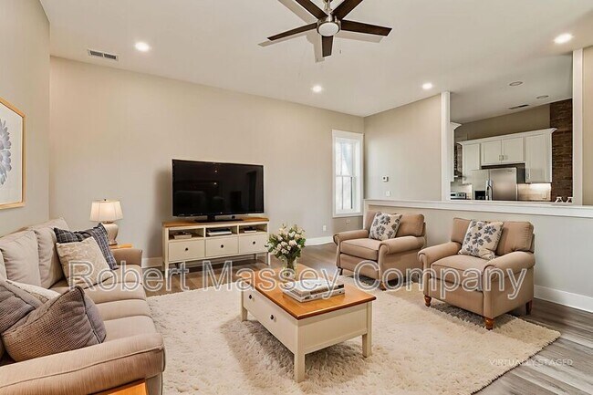 Building Photo - 1958 Bonnycastle Ave