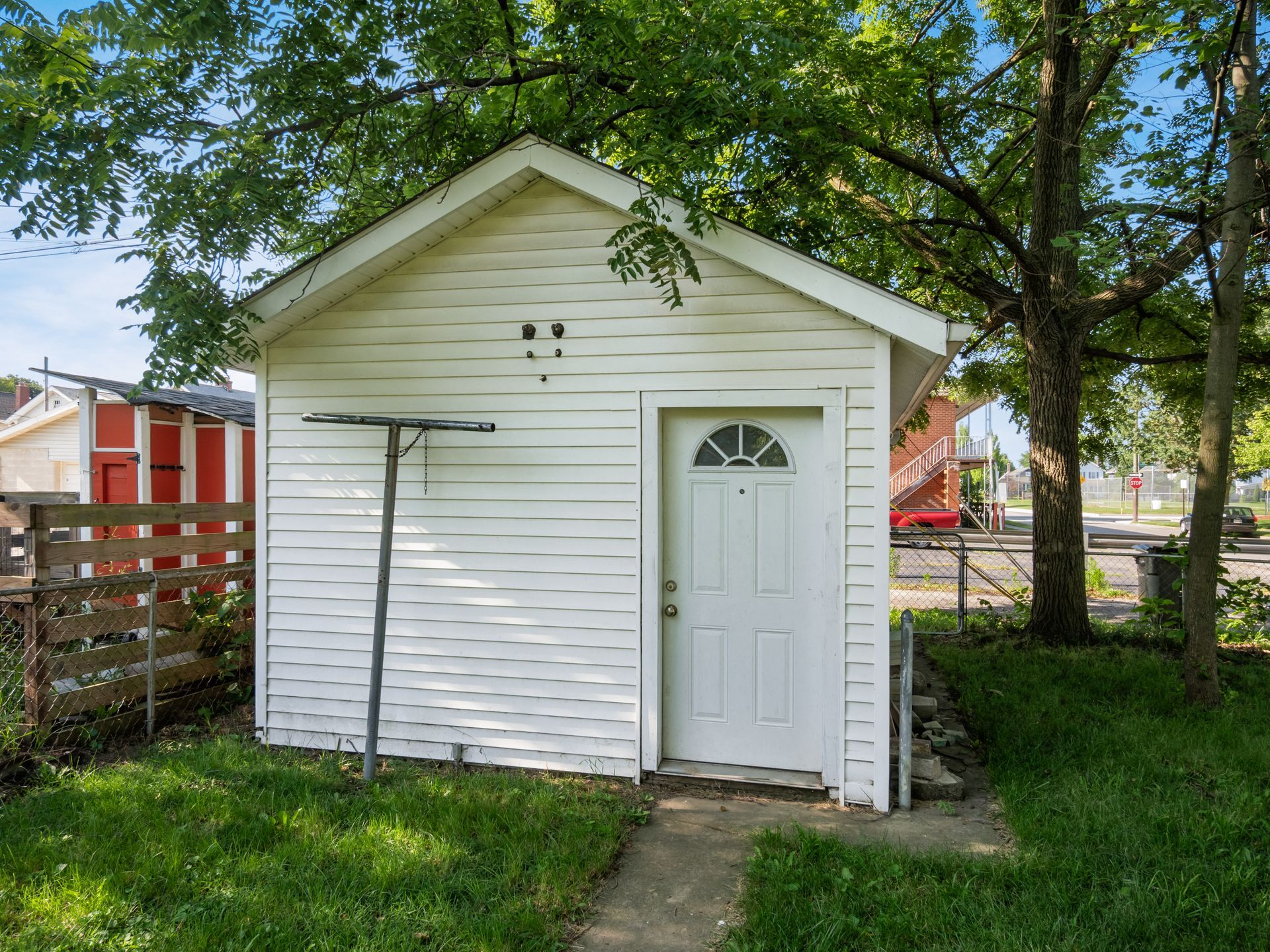Building Photo - 211 E Jenkins Ave
