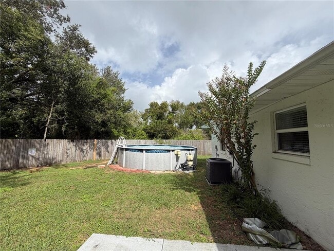 Building Photo - 1405 Crystal Ct