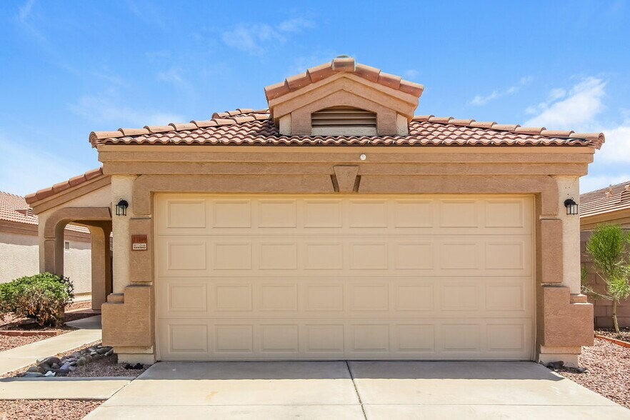 Primary Photo - 11249 W Phillip Jacob Dr