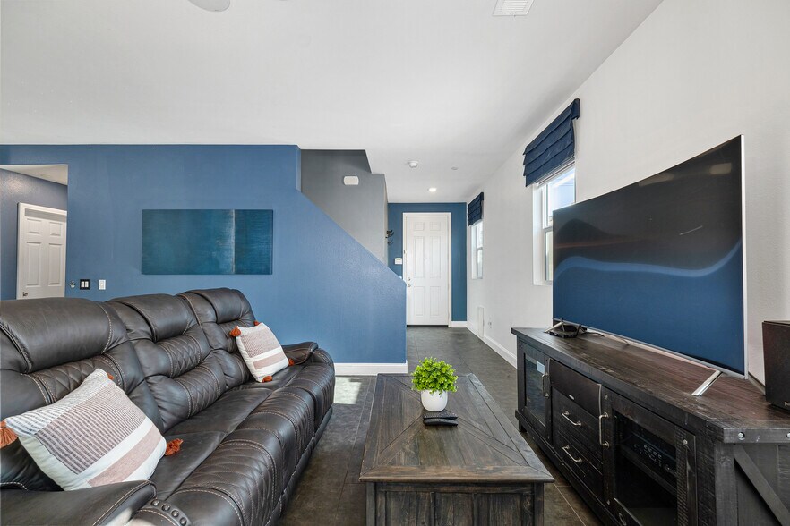 Building Photo - 1417 Turin Ln