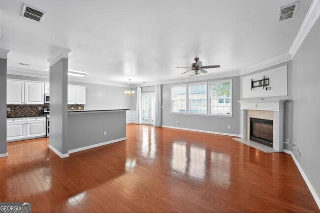 Building Photo - 605 Lofty Ln