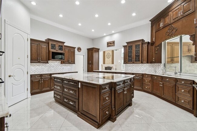 Building Photo - 3020 Kensington Trce