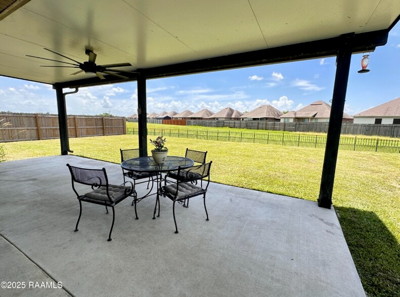 Building Photo - 209 Stanwell Ave